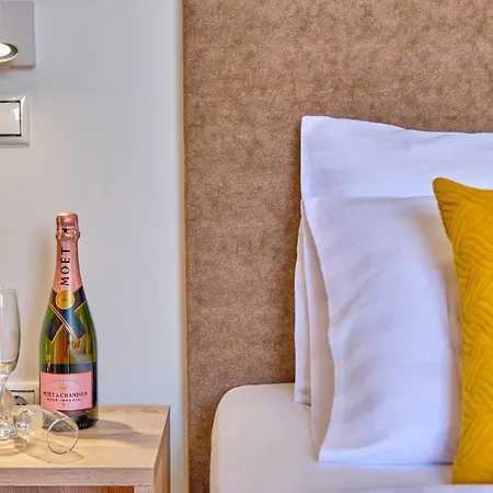 Sunflower Suites Gouvia Corfu Exterior foto